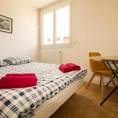 Appartement 005- 6 Chambres, Tramway, Parking,clim Montpellier