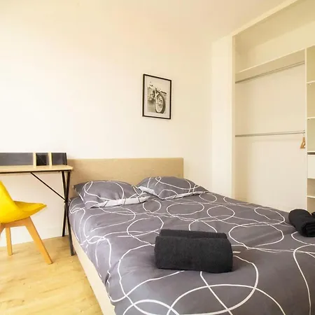 005- 6 Chambres, Tramway, Parking,clim Apartament Montpellier